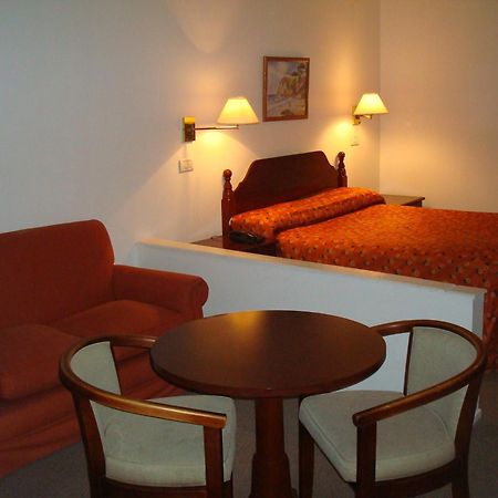 Family Inn San Rafael  Luaran gambar
